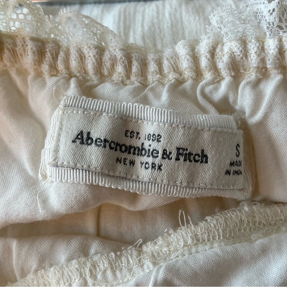 Abercrombie & Fitch Cream Lace Romper - Picture 9 of 10